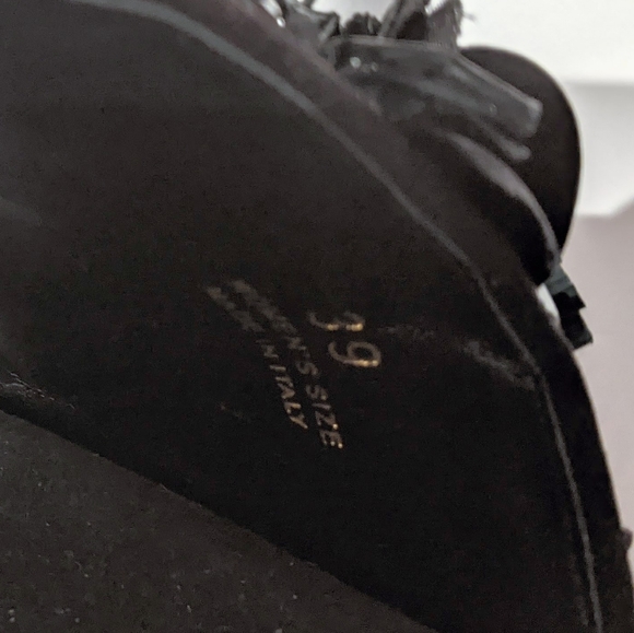 SOLD💔Roger Vivier Slidy Viv Petals Sandals - Picture 7 of 12